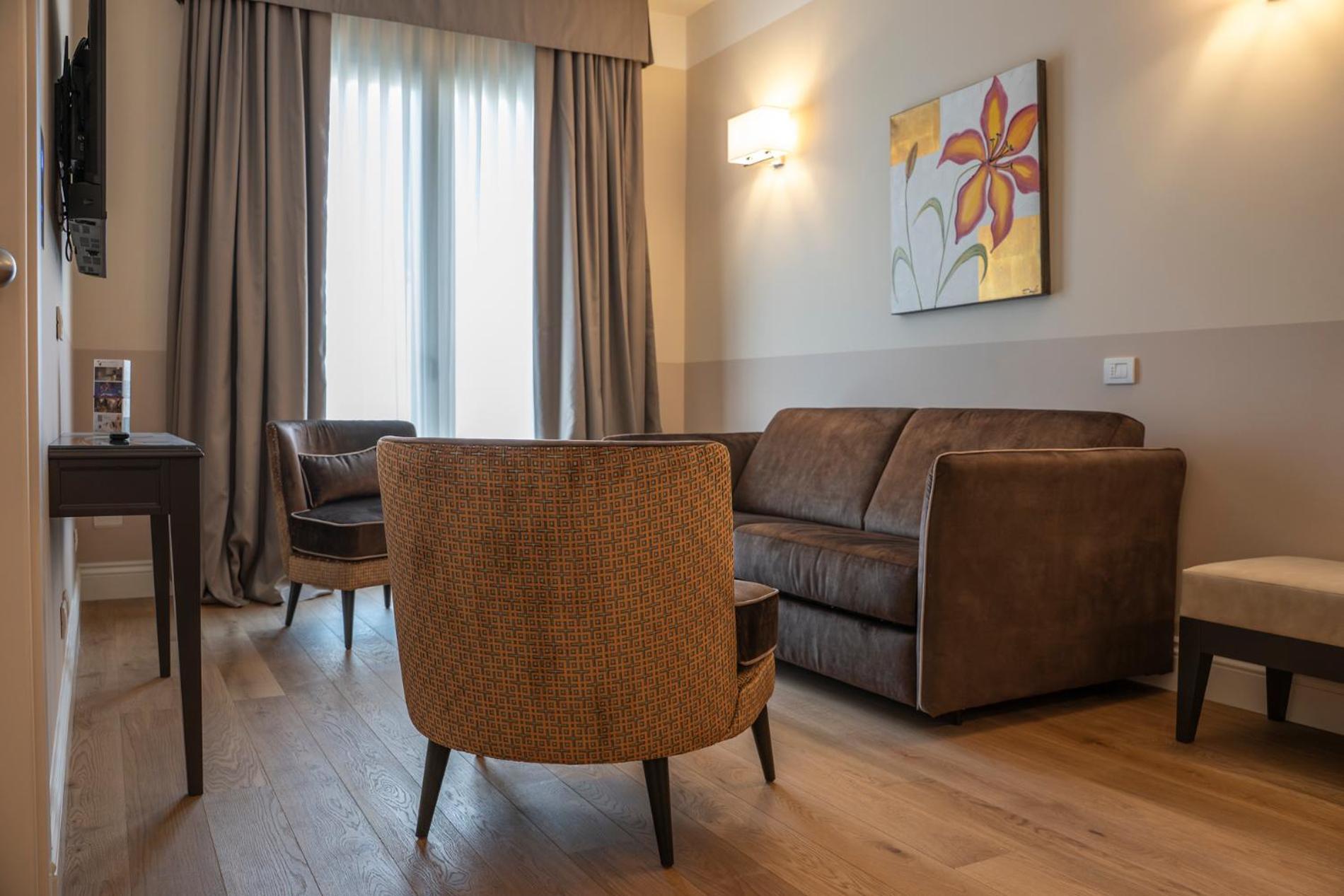 Hotel Palazzo San Lorenzo & Spa Колле-ди-Валь-д'Эльса Экстерьер фото