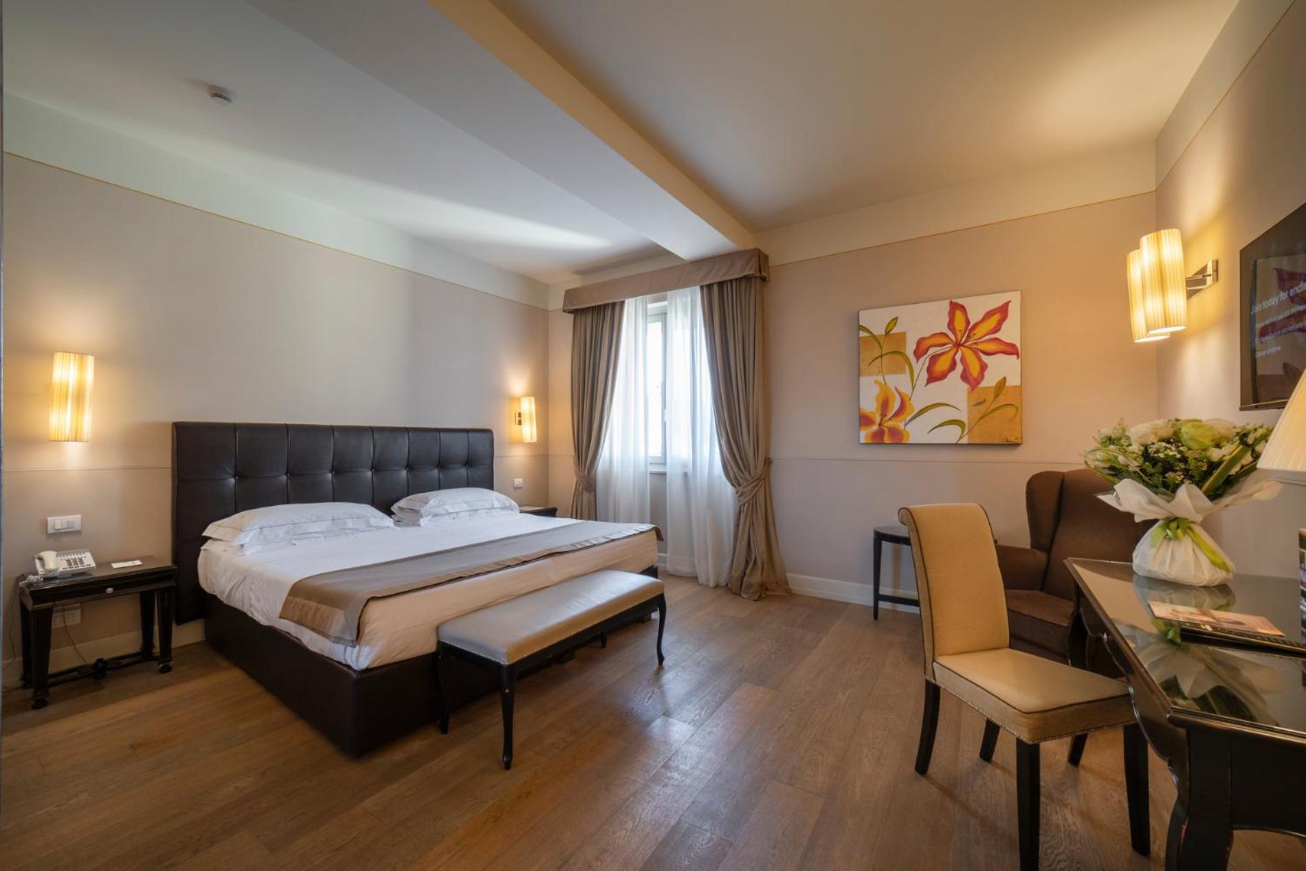 Hotel Palazzo San Lorenzo & Spa Колле-ди-Валь-д'Эльса Экстерьер фото
