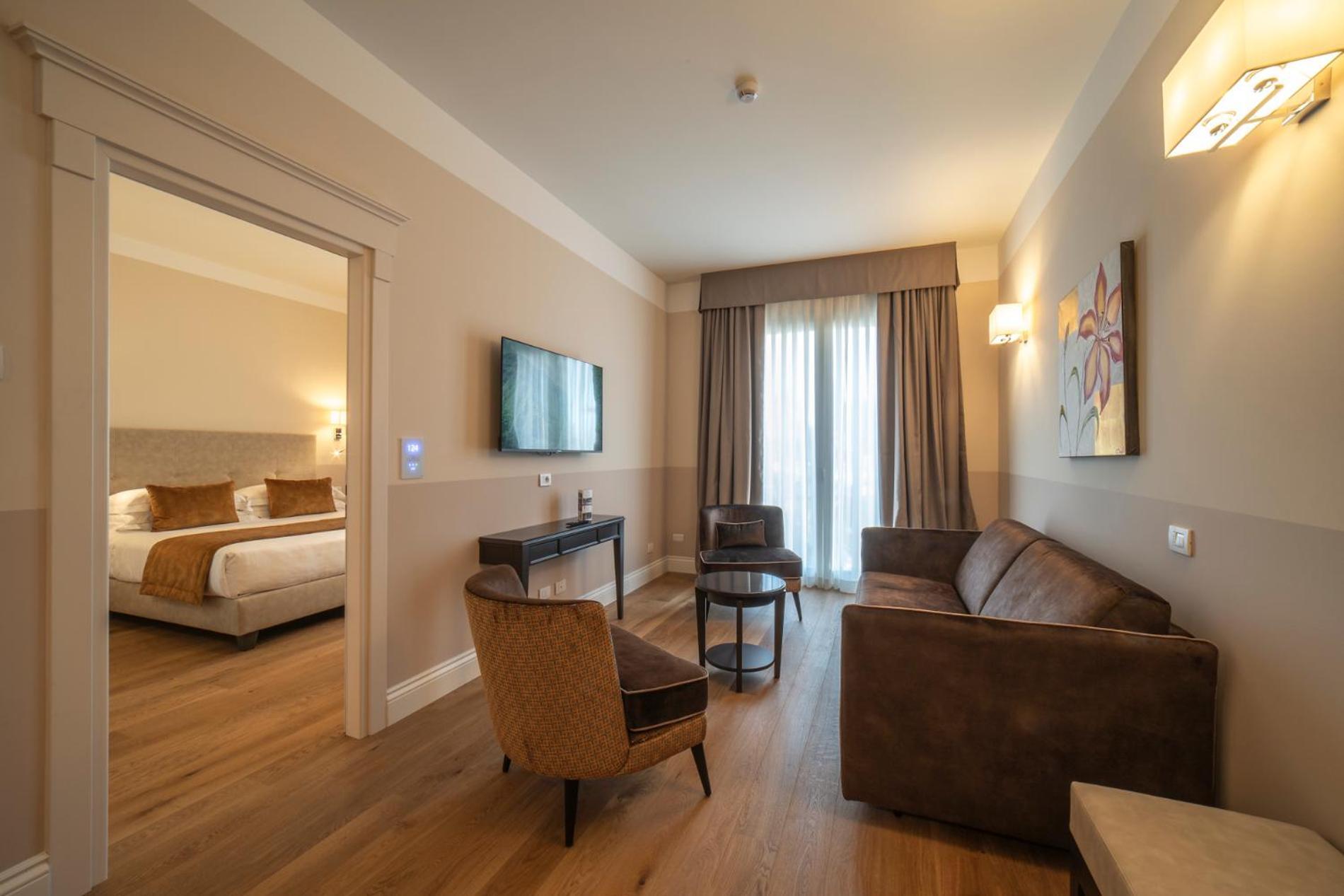 Hotel Palazzo San Lorenzo & Spa Колле-ди-Валь-д'Эльса Экстерьер фото